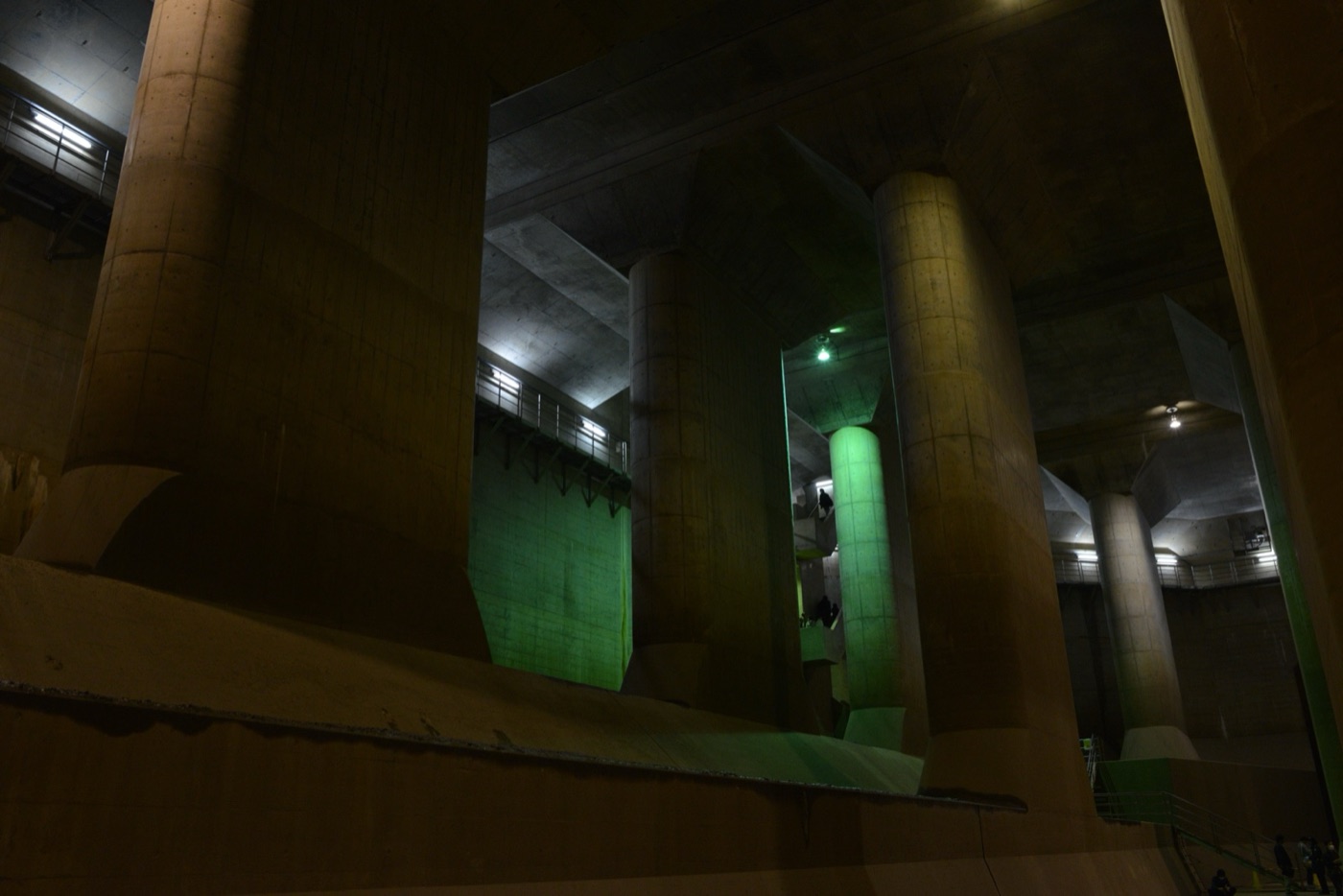 Inside the Metropolitan Area Outer Underground Discharge Channel. Fifty metres down, a hall that takes the floods of five rivers.
